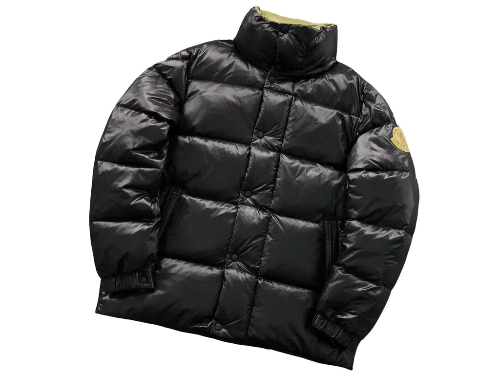 Moncler Sumido Down Jacket — Black